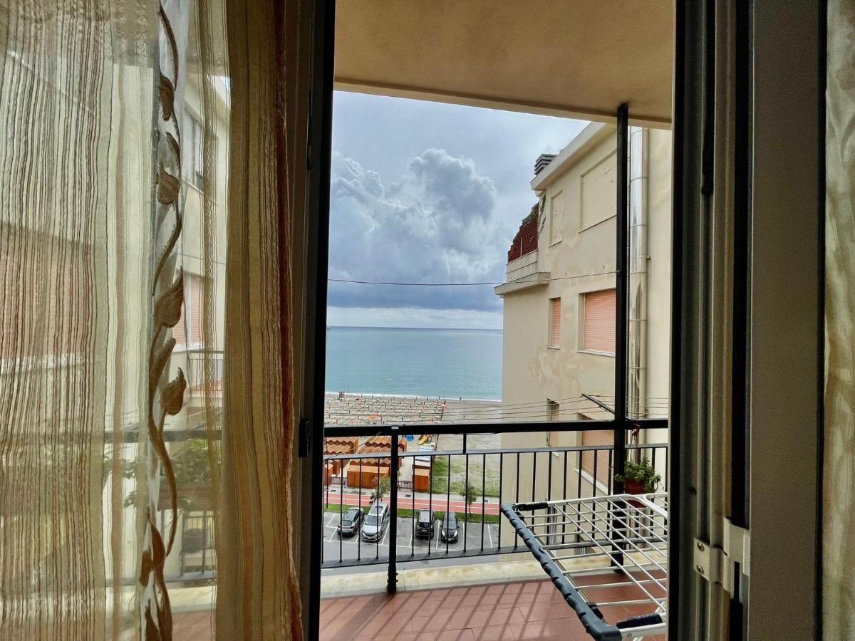 Casa Conchiglia Villa Vado Ligure Ngoại thất bức ảnh